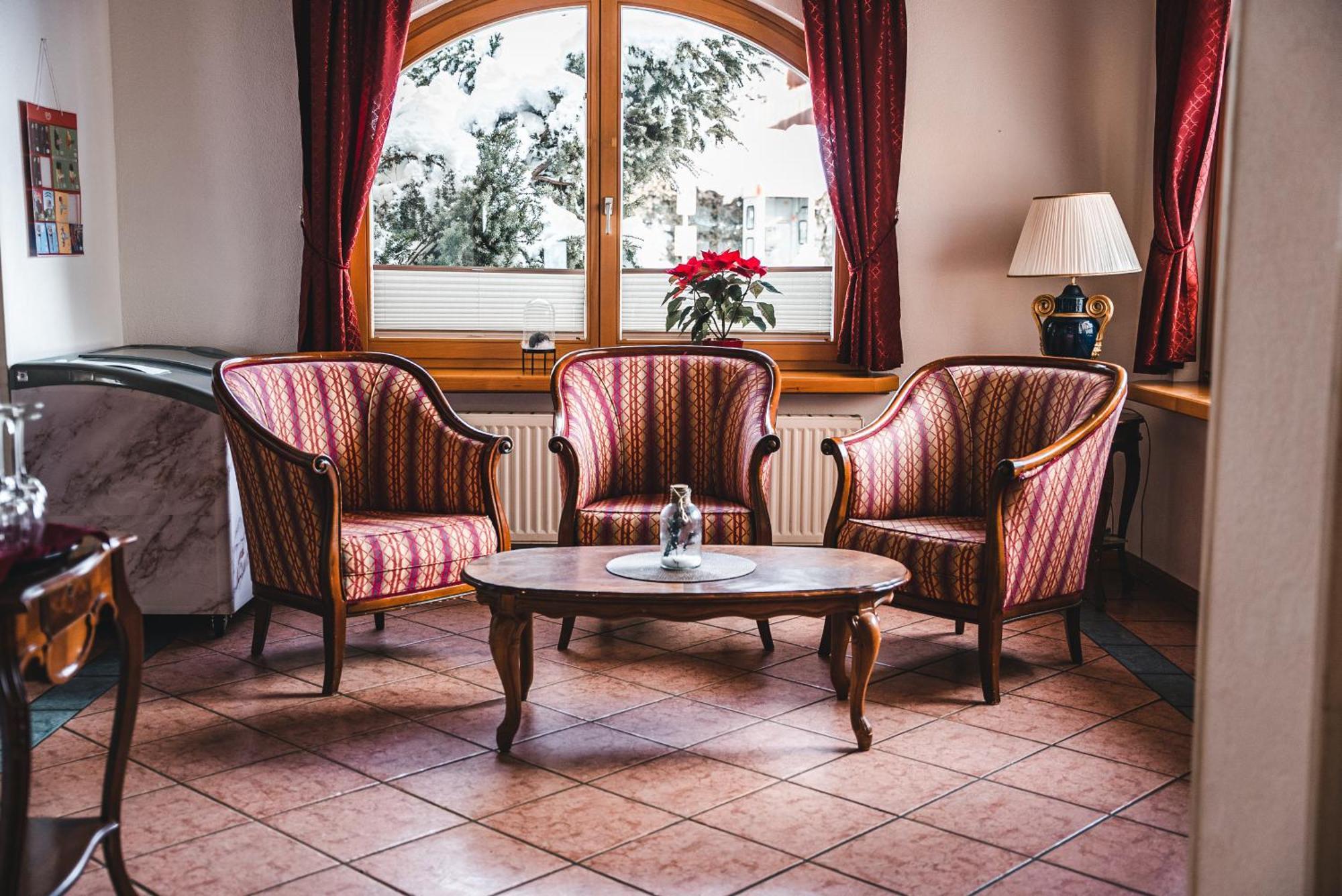 Hotel Guesthouse Dalnig Бад-Кляйнкірхгайм Екстер'єр фото